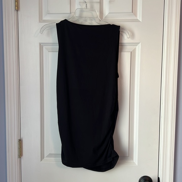 Garnet Hill women’s sleeveless criss-cross v-neck with scrunched sides - Picture 2 of 8